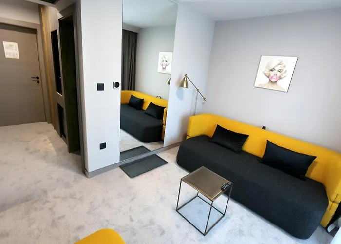 ホテル ミレニイ 4*