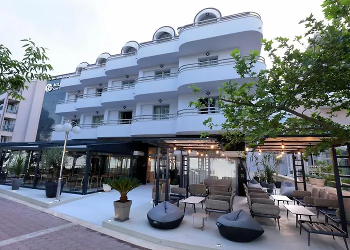 ホテル ミレニイ マカルスカ