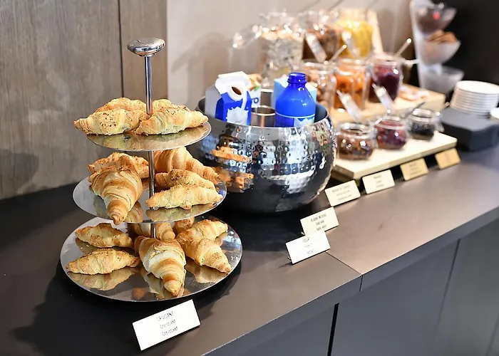 ミレニイ ホテル マカルスカ