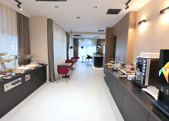 ミレニイ ホテル 4*